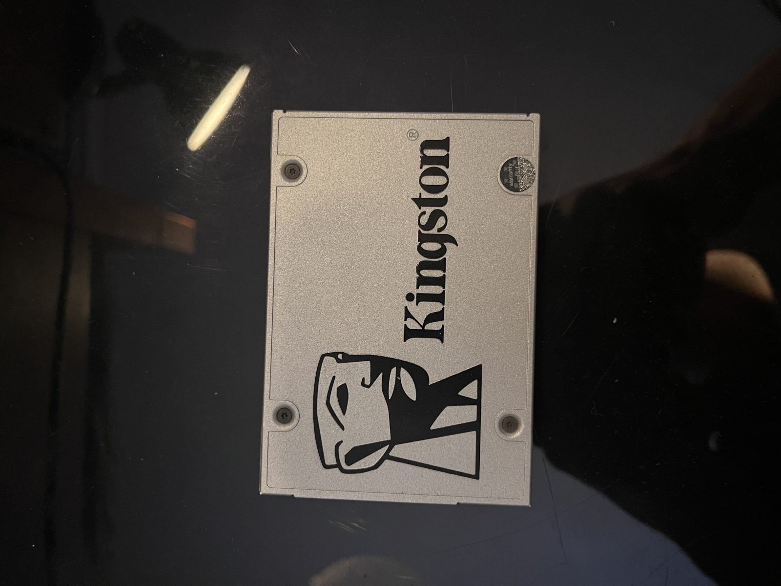 Kingston UV400 solid-state drive