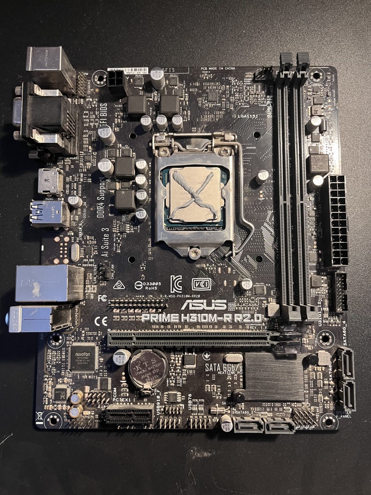 Thermal paste applied to the installed CPU
